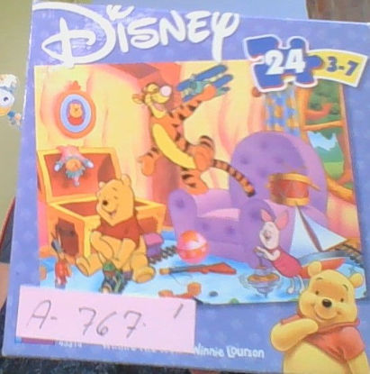 Image de Casse-tête winnie the pooh et ses amies avec des jouets 🐶