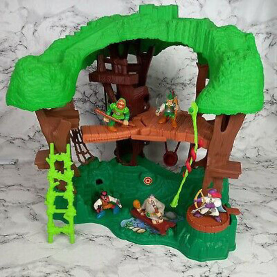 Image sur Maison en forme d'arbre 🐶