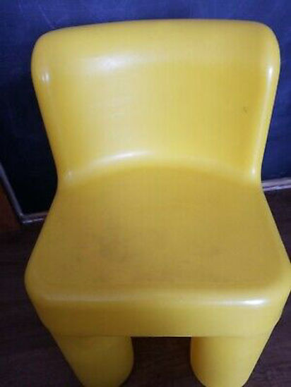 Image sur Chaise jaune 🐶